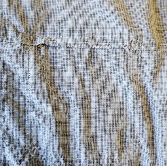 North Face Loghill Casual Button down Camp Shirt - Picture 10 of 16